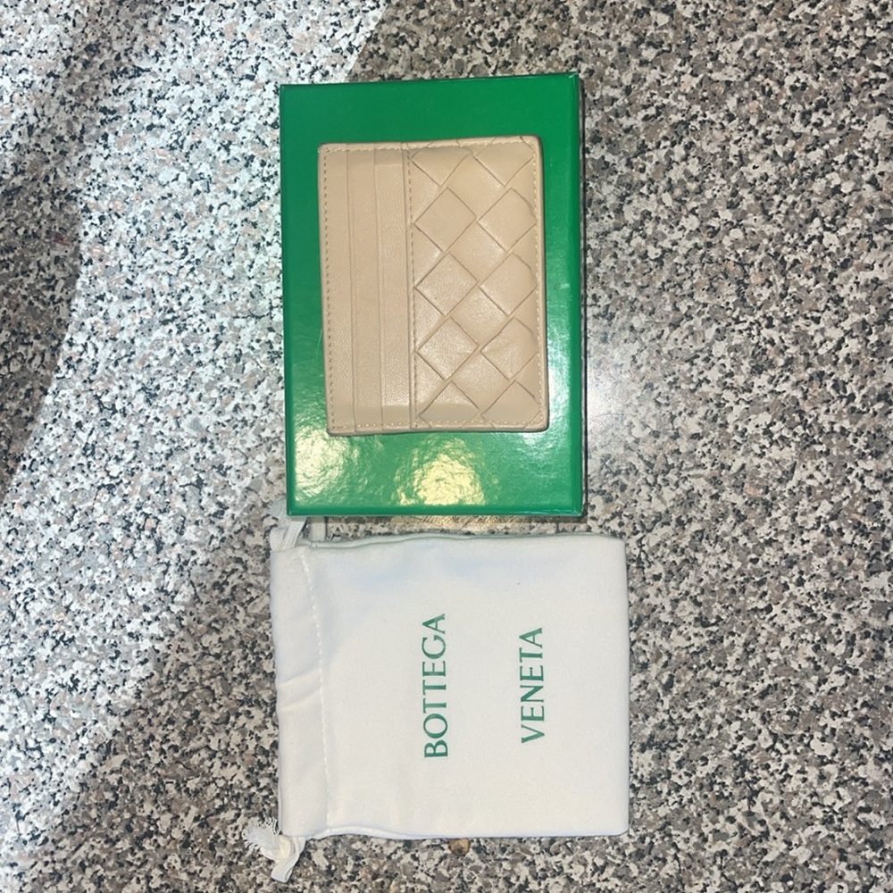 Intrecciato Credit Card Case Bottega Veneta in Cream